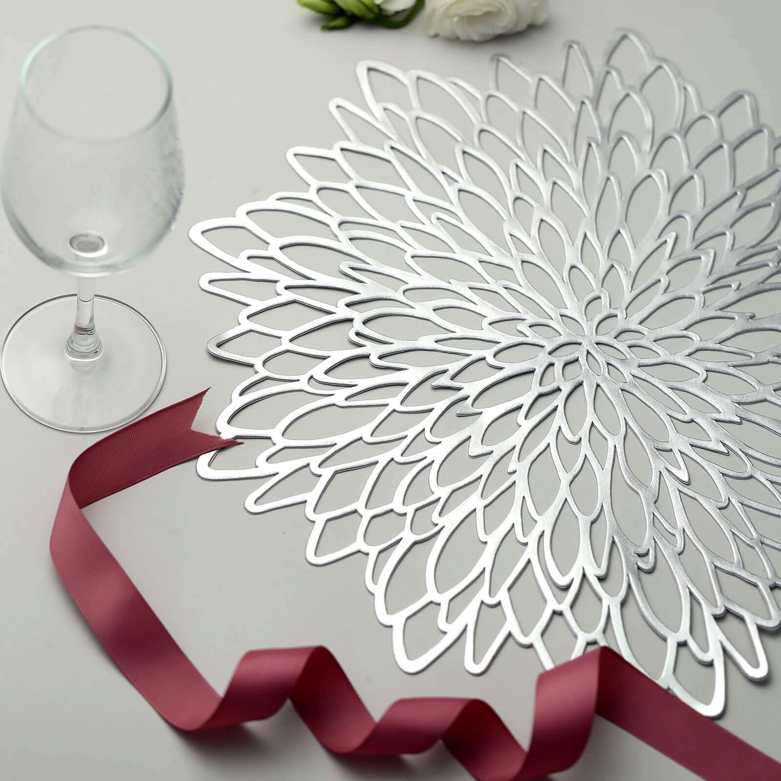 6-Pack Dining Table Mats Floral Design Silver - Metallic Vinyl Round Non-Slip Mats for Tables 15"